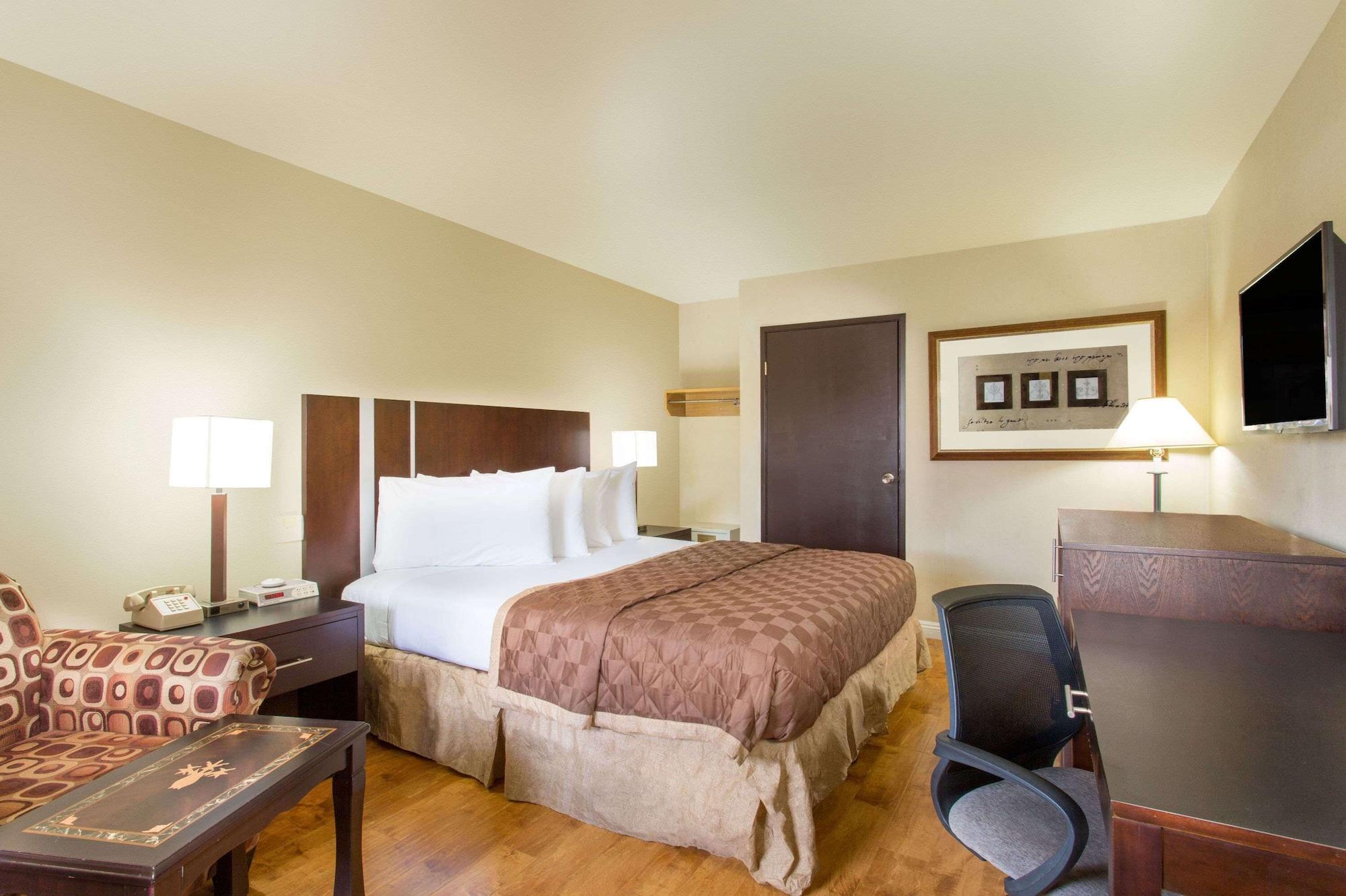 Days Inn By Wyndham Las Vegas Airport Near The Strip Kültér fotó