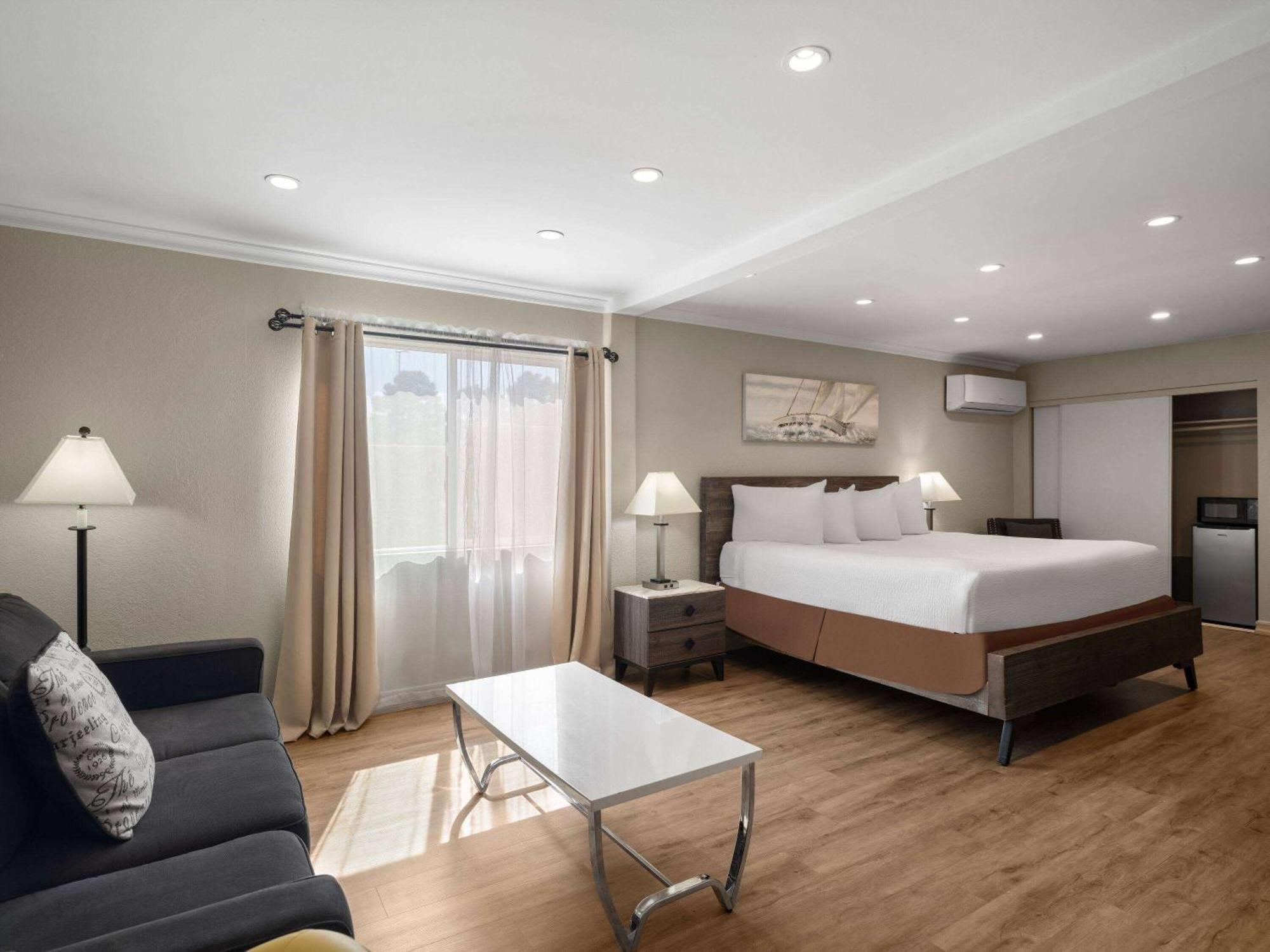 Days Inn By Wyndham Las Vegas Airport Near The Strip Kültér fotó